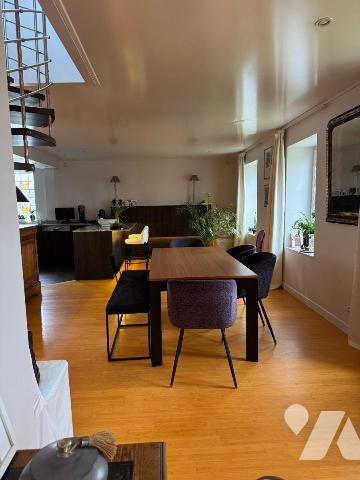 À VENDRE Appartement duplex de standing proche ROUEN (commune de Gouy) dans un château du 18e s...