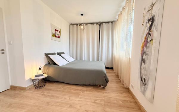 Maison à vendre    7 pièces • 205 m2 Aire-sur-l'Adour