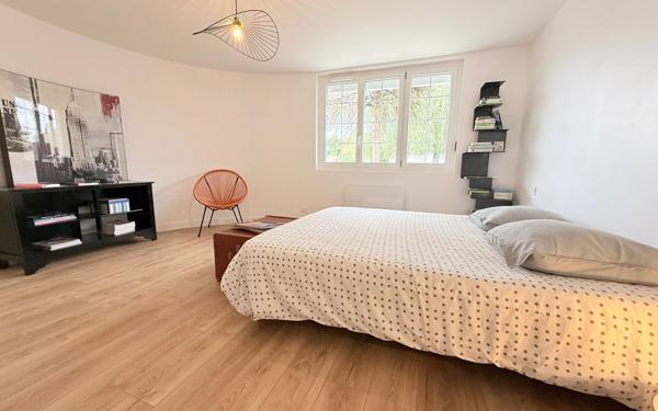 Maison à vendre    7 pièces • 205 m2 Aire-sur-l'Adour