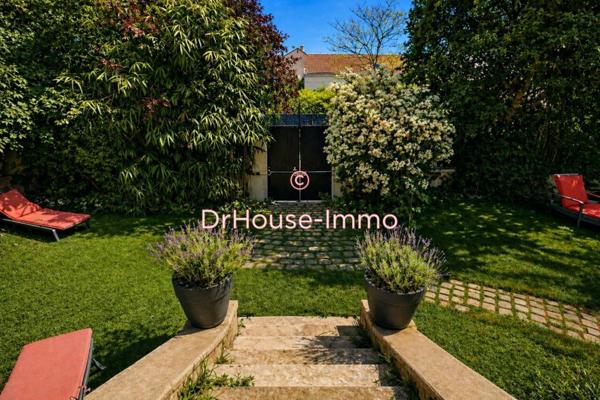 Maison à vendre 10 pièces de 263 m²