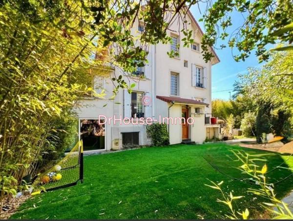 Maison à vendre 10 pièces de 263 m²