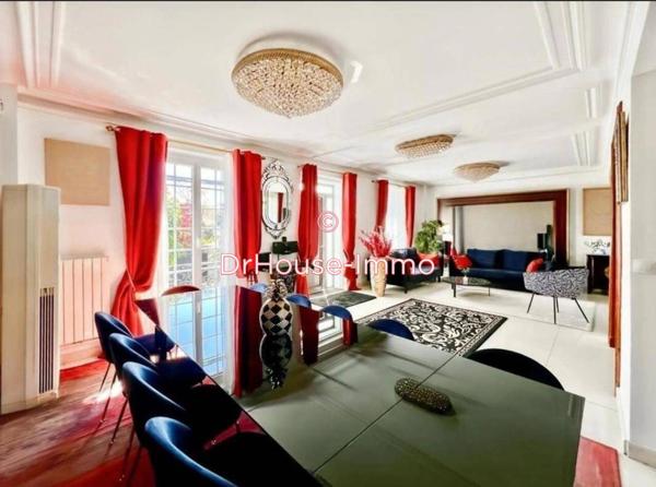 Maison à vendre 10 pièces de 263 m²