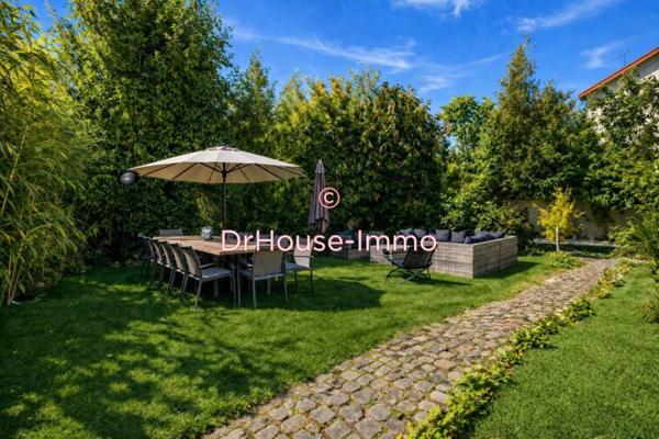 Maison à vendre 10 pièces de 263 m²