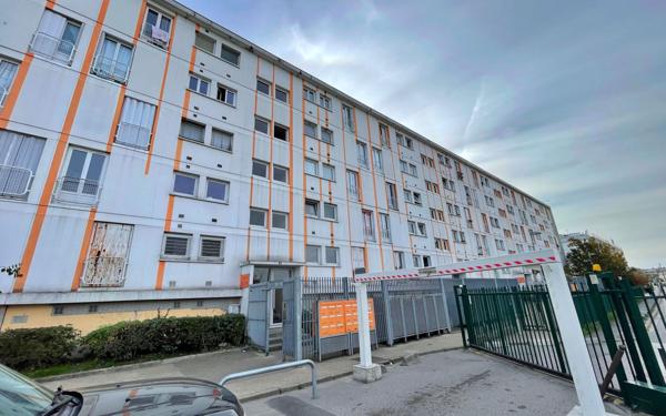 Appartement à vendre    3 pièces • 55,07 m2 Clichy-sous-Bois