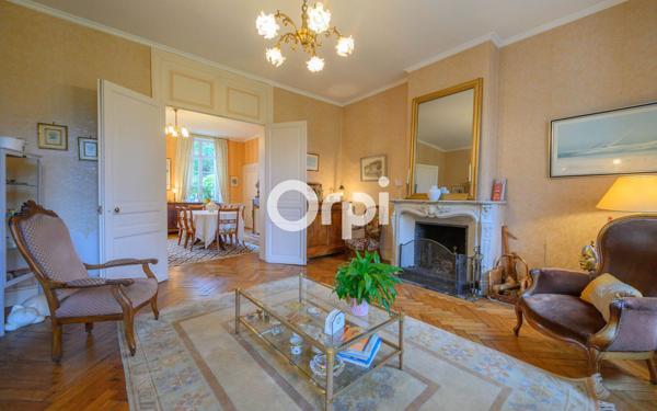 Maison à vendre    6 pièces • 269,51 m2 Lallaing