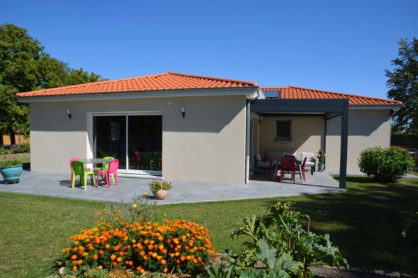 ENNEZAT CENTRE MAISON PLAIN-PIED DE 134 M2