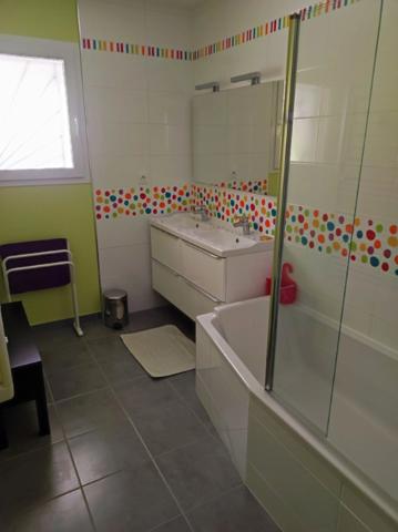 ENNEZAT CENTRE MAISON PLAIN-PIED DE 134 M2