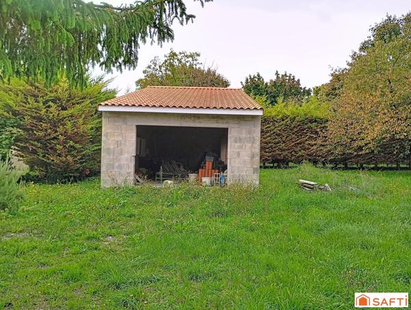 maison de plein pied avec 2 chambres et un bureau