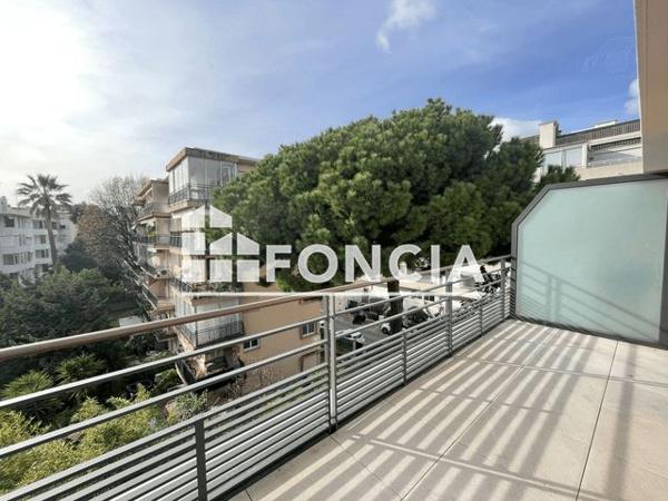 Location Appartement 2 pièces 33.32 m² - 26 AVENUE DU MARECHAL JUIN Cannes 06400