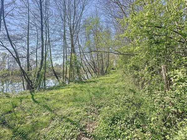 A 5mn de SENS, pleine campagne