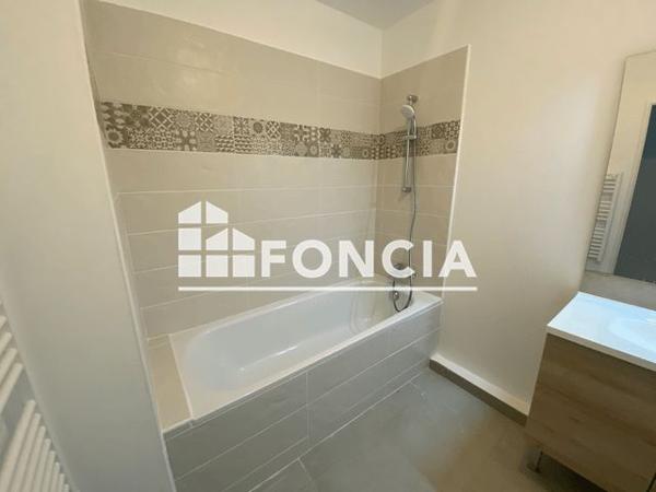Location Appartement 3 pièces 59.2 m² - RUE NICOLAS APPERT Marseille 13013