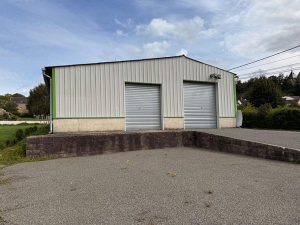 A VENDRE OU A LOUER - local d'activité , Saint cenere