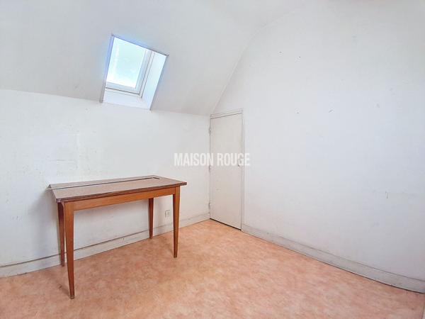 Maison familiale à fort potentiel - Vie plain-pied - Cinq chambres - Sous-sol - PLOUFRAGAN