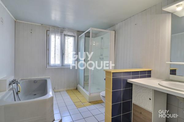 MAISON À VENDRE DE 7 PIÈCES DE 290,00 M²