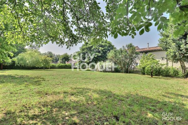 MAISON À VENDRE DE 7 PIÈCES DE 290,00 M²