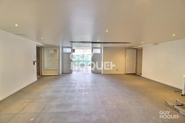MAISON À VENDRE DE 7 PIÈCES DE 290,00 M²