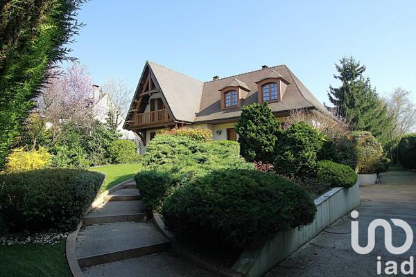 Maison à vendre 7 pièces 185 m² Mandres-les-Roses