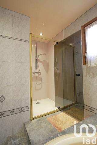 Maison à vendre 7 pièces 185 m² Mandres-les-Roses