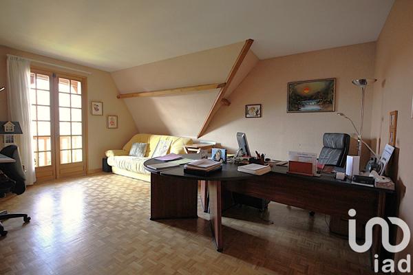 Maison à vendre 7 pièces 185 m² Mandres-les-Roses