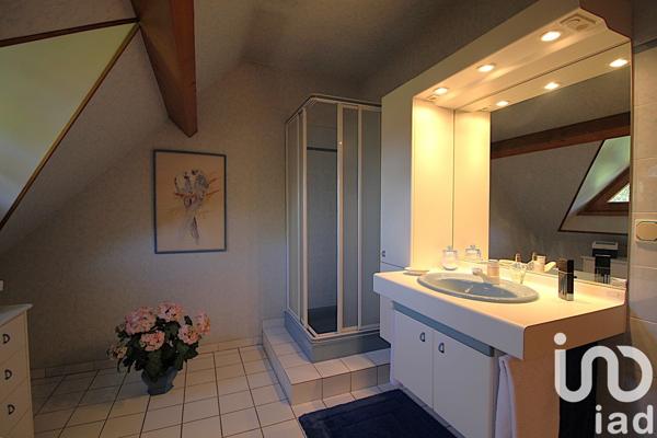 Maison à vendre 7 pièces 185 m² Mandres-les-Roses