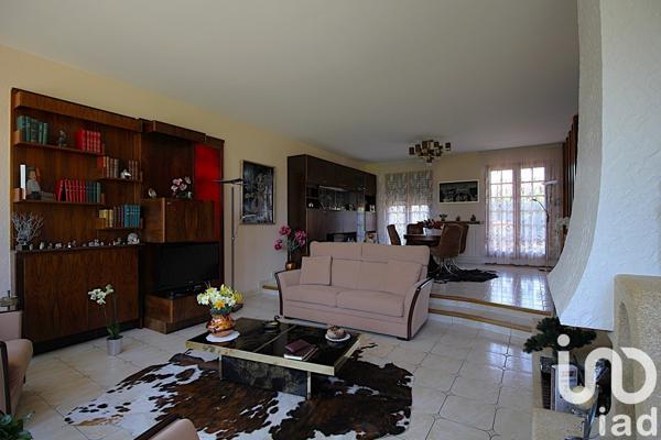 Maison à vendre 7 pièces 185 m² Mandres-les-Roses