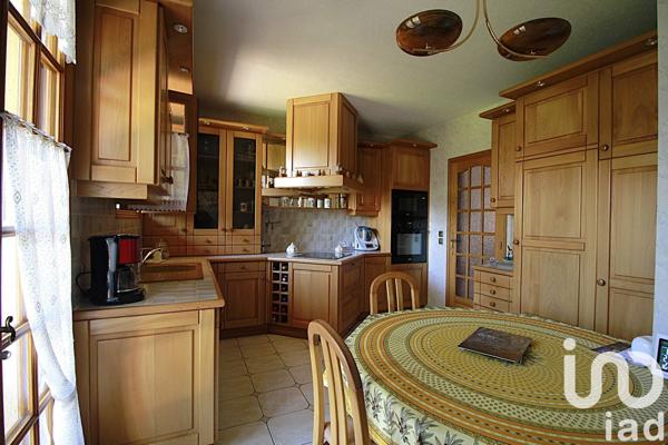 Maison à vendre 7 pièces 185 m² Mandres-les-Roses