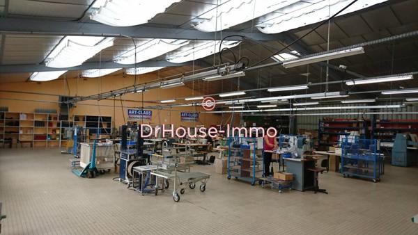 Bureau à vendre 15 pièces de 2 225 m²