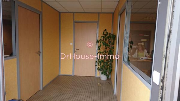 Bureau à vendre 15 pièces de 2 225 m²