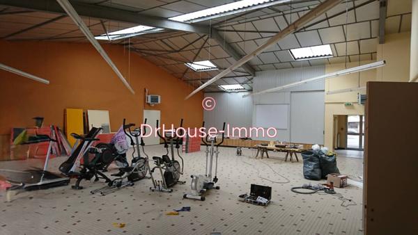 Bureau à vendre 15 pièces de 2 225 m²