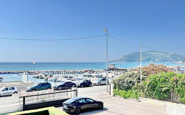 Appartement à vendre    6 pièces • 156,10 m2 Cannes