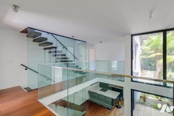 Maison 5 chambres et 4 parkings