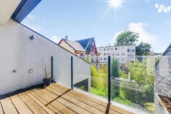 Maison 5 chambres et 4 parkings
