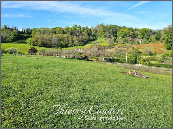 Beau terrain de 2194 m² sans ABF.