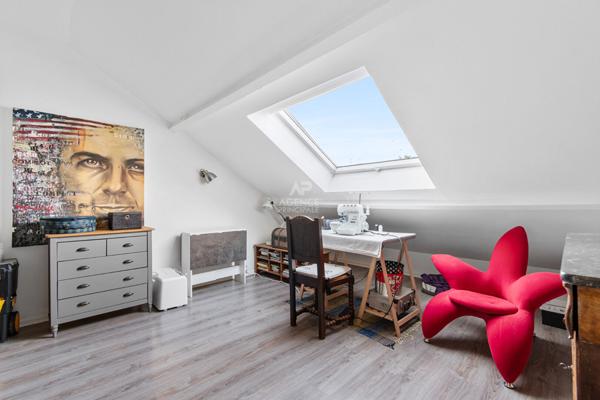 Maison Orgeval 10 pièce(s) 163m2 €725 000 ** - Référence 17227