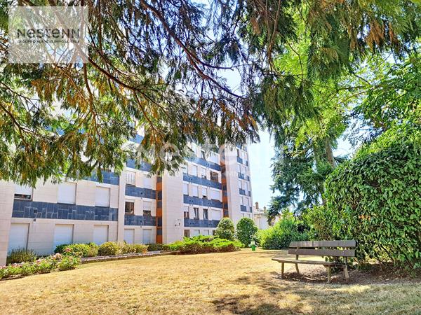 ORLEANS  DUNOIS  " LE VAUQUOIS" AVEC ASCENSEUR - T4 BALCON ET  2 PARKINGS ! EXCELLENT DPE D