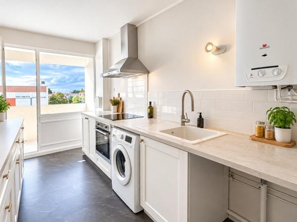 Saint-Herblain – Beau T4 rénové de 85 m² au dernier étage