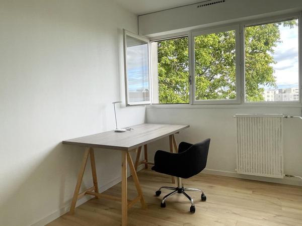 Saint-Herblain – Beau T4 rénové de 85 m² au dernier étage