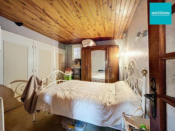 Immeuble hyper centre historique de Saint-Rambert avec jardin de 250 m² et garage