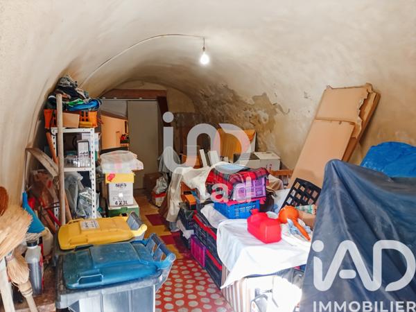 Maison à vendre 4 pièces 130 m² Estézargues