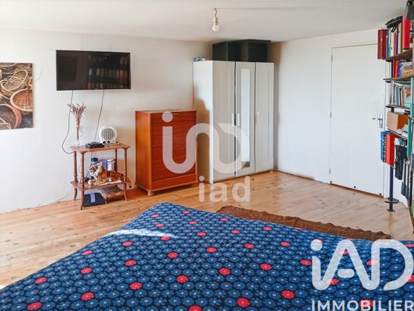 Maison à vendre 4 pièces 130 m² Estézargues