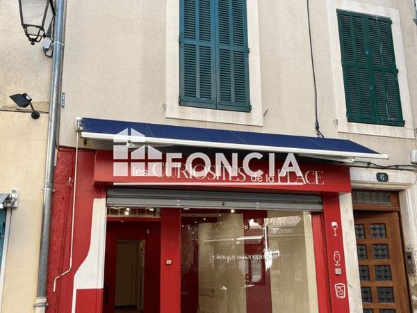 Location Local commercial 2 pièces 30 m² - 6 PLACE AUX HERBES Orange 84100