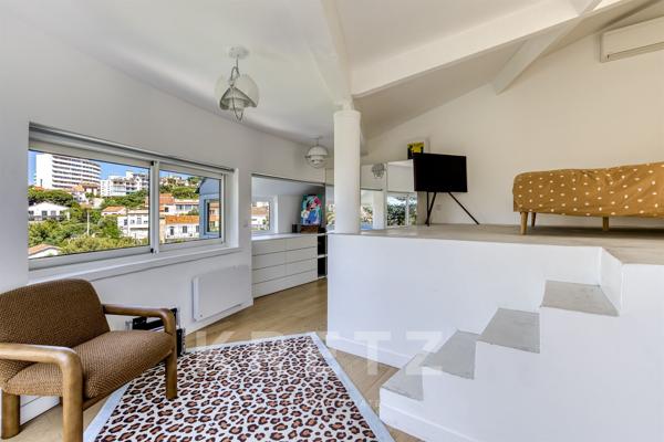 Marseille 7è Roucas Blanc - maison d'architecte avec piscine