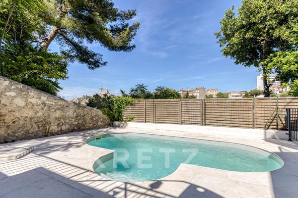 Marseille 7è Roucas Blanc - maison d'architecte avec piscine