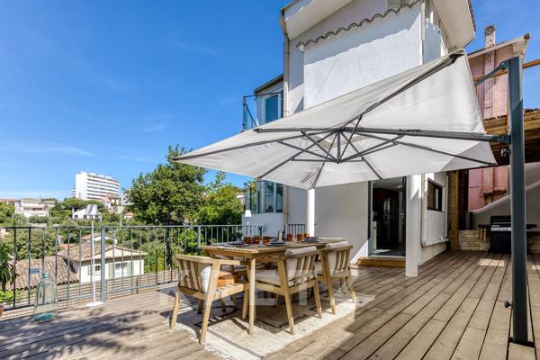 Marseille 7è Roucas Blanc - maison d'architecte avec piscine