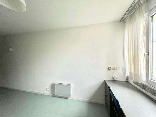 Appartement Caen 1 pièce(s) 17,88 m2 - résidence sécurisée - commodités salle de sport - laverie - ascenseur