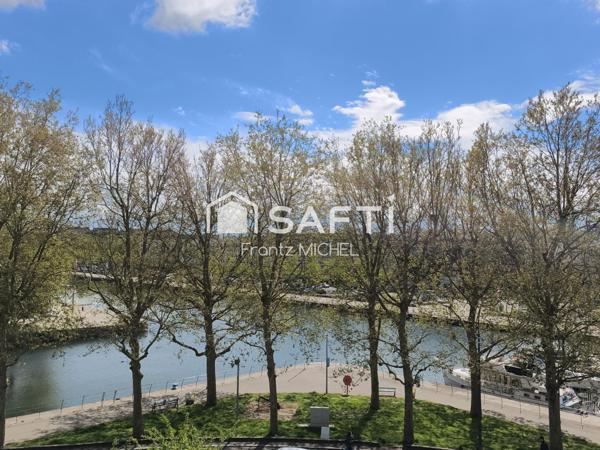 Sur les quais du port de plaisance de Caen !