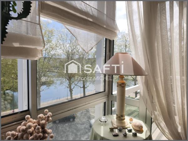 Sur les quais du port de plaisance de Caen !