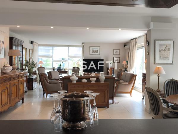 Sur les quais du port de plaisance de Caen !