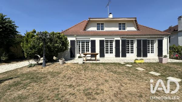 Maison à vendre 6 pièces 161 m² Longjumeau