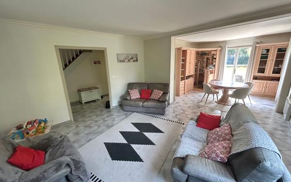 Maison à vendre    6 pièces • 160 m2 Mériel